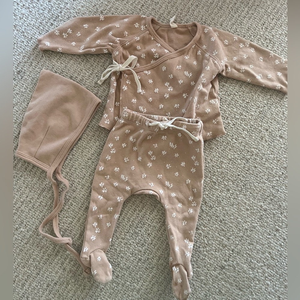 Quincy Mae new baby outfit.